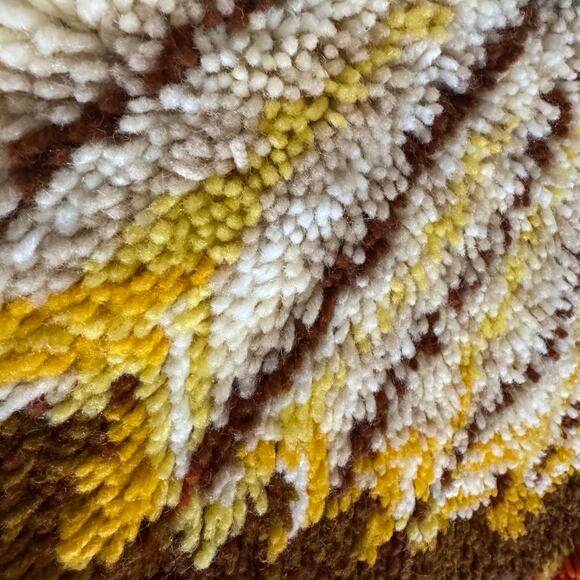 Indian Chieftain Native American Warrior Headdress Latch Hook Rug 34" Western - Picture 10 of 13